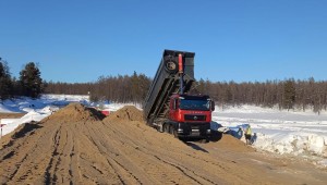 В Республике Саха (Якутия) на 10-километровом участке трассы «Амга» устраивают земполотно под асфальтирование